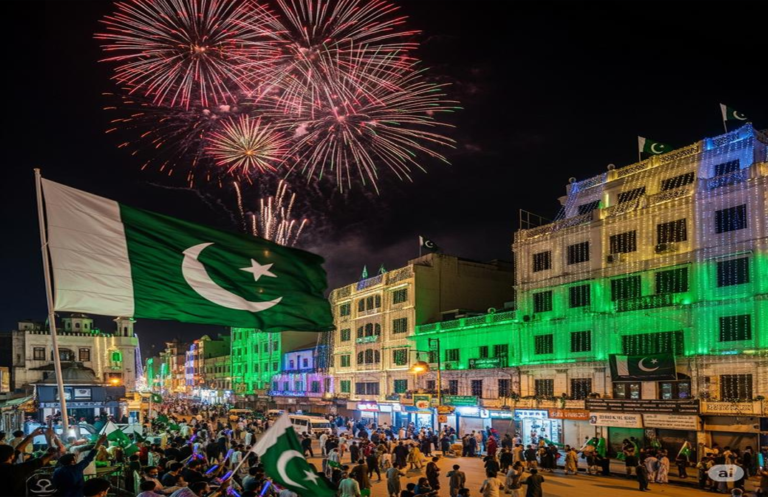 اگست میں ملازمین اور طلبہ کے لیے خوشخبری، سرکاری تعطیلات اور طویل ویک اینڈ کا امکان