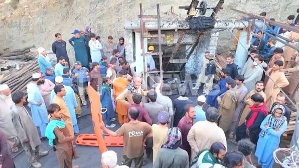 بلوچستان میں کوئلے کی کان میں ہولناک دھماکہ، درجنوں کان کن جاں بحق، ریسکیو آپریشن جاری