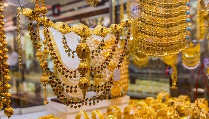 سونے کی قیمت میں ایک بار پھر بڑا اضافہ، فی تولہ 4 لاکھ 77 ہزار سے تجاوز