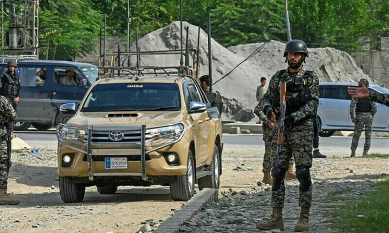بلوچستان اور خیبر پختونخوا میں سیکیورٹی فورسز کی کارروائیاں، 49 دہشت گرد ہلاک