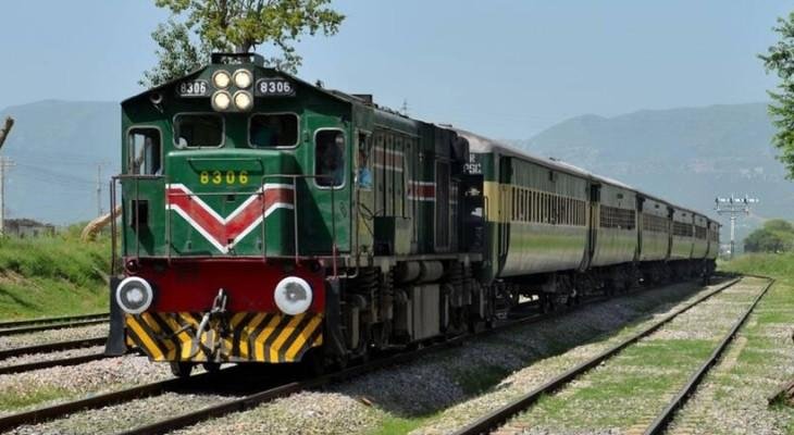 پاکستان ریلوے کا دو نئی مسافر ٹرینیں چلانے کا اعلان، بابو اور ساندل ایکسپریس کا آغاز