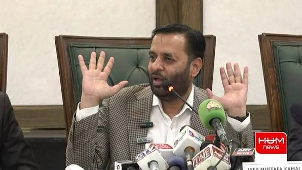 وزارت قربان کرنے کا دعویٰ، مگر عوام سے رویے پر سوال: مصطفیٰ کمال تنقید کی زد میں