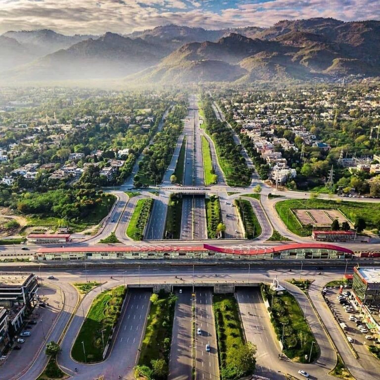 اسلام آباد اور راولپنڈی کے شہریوں کے لیے خوشخبری، ایکسپریس وے سروس روڈ کی توسیع اور بحالی کا کام شروع